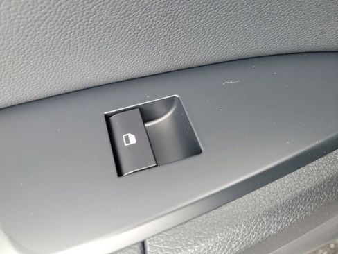 New 2026 Kia Sportage EX image 15