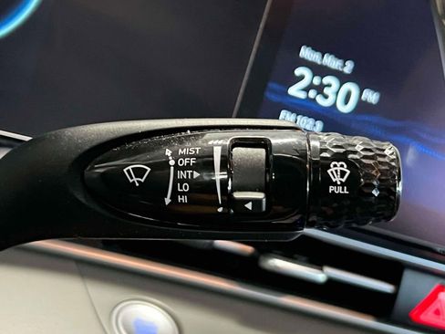 Used 2023 Hyundai Elantra SEL w/ Convenience Package image 24