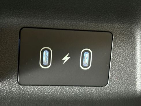 New 2025 Hyundai Santa Cruz SE image 4