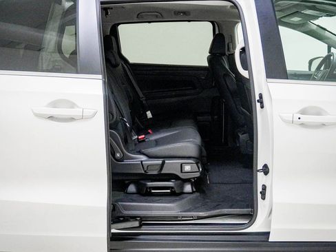 Certified 2026 Honda Odyssey EX-L image 33
