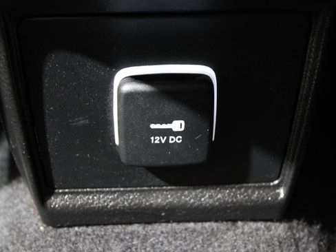 Used 2024 Jeep Compass Latitude image 27