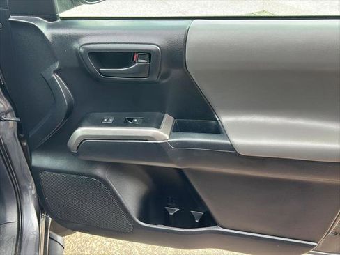Certified 2021 Toyota Tacoma SR5 image 27