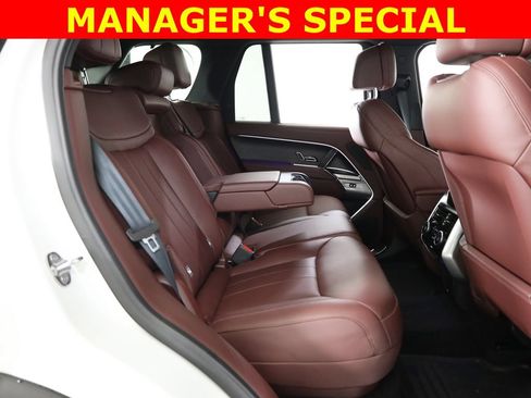 Used 2025 Land Rover Range Rover SE AWD/4WD image 60