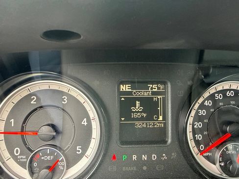 Used 2017 RAM 3500 SLT AWD/4WD image 10