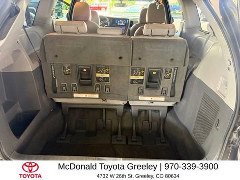 Used 2017 Toyota Sienna XLE w/ XLE Navigation Package AWD/4WD image 12
