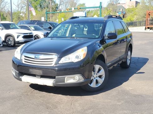 Used 2011 Subaru Outback 2.5i Limited AWD/4WD image 1