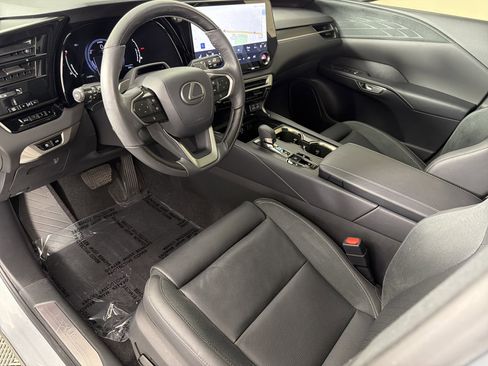 Used 2023 Lexus RX 350 w/ Accessory Package (Z1) image 20