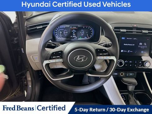 Certified 2023 Hyundai Tucson SEL image 17