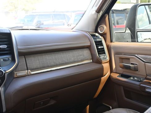 Used 2023 RAM 2500 Limited AWD/4WD image 8