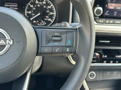 Certified 2023 Nissan Rogue SV AWD/4WD image 15