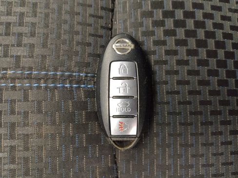 Used 2017 Nissan Sentra SR FWD image 32