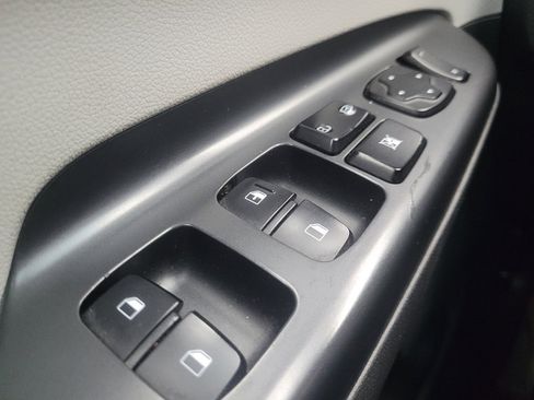 Used 2023 Hyundai Kona SE AWD/4WD image 27