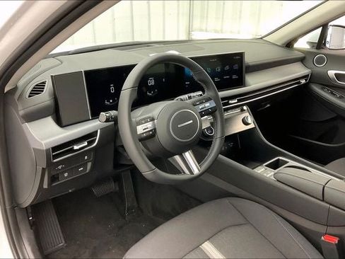 Certified 2026 Hyundai Sonata SEL AWD/4WD image 8