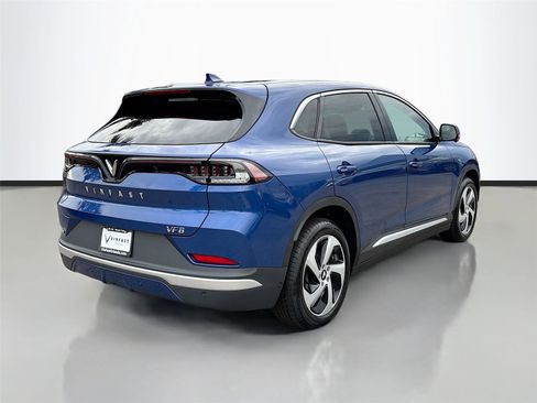 New 2025 VinFast VF 8 Eco AWD/4WD image 7