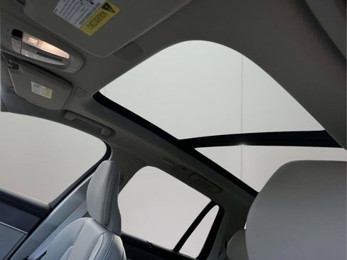 New 2026 Volvo XC90 B6 Ultra w/ Protection Package Premier AWD/4WD image 18