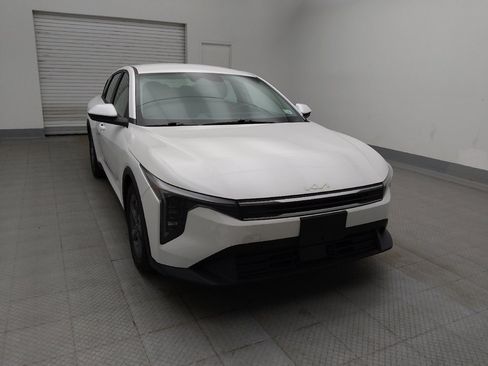 Used 2025 Kia K4 FWD image 14
