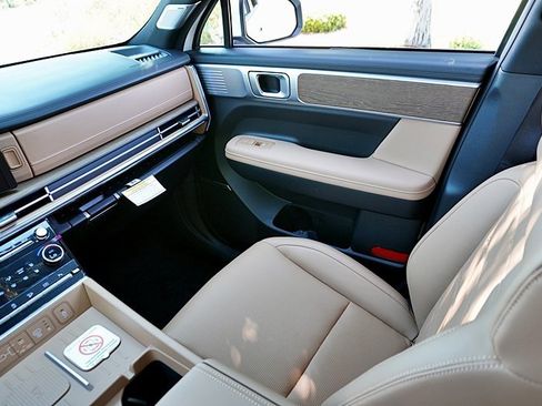 New 2025 Hyundai Santa Fe Limited image 28