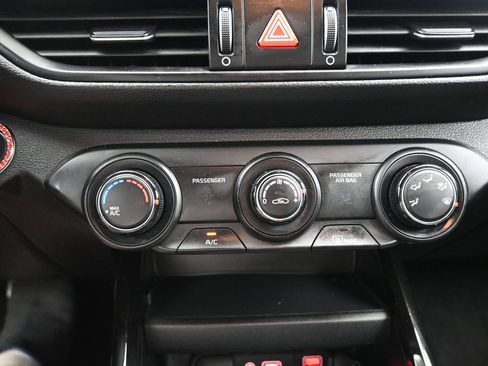 Used 2021 Kia Forte GT FWD image 17