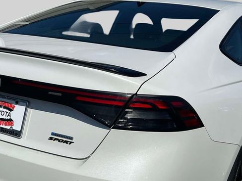 Used 2023 Honda Accord Sport image 12