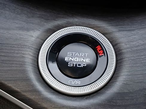 Used 2024 Jeep Grand Cherokee L Limited image 22