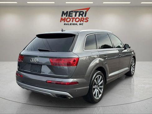 Used 2019 Audi Q7 3.0T Premium Plus image 3