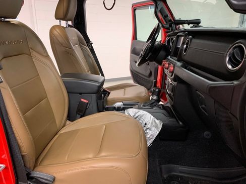 Used 2021 Jeep Gladiator Overland w/ Popular Equipment Package AWD/4WD image 6