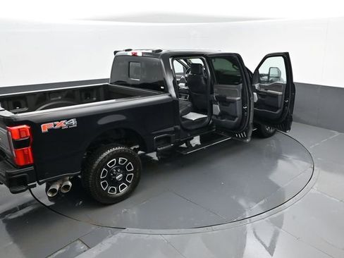 Used 2023 Ford F350 Platinum w/ FX4 Off-Road Package AWD/4WD image 31