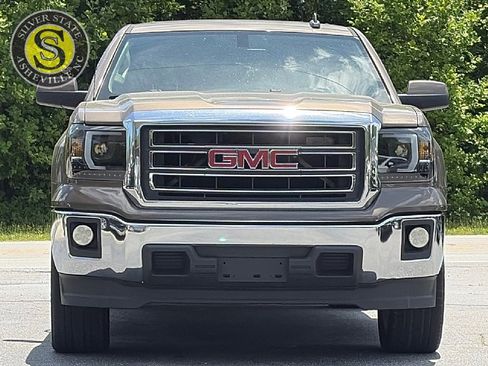 Used 2015 GMC Sierra 1500 SLE w/ SLE Value Package RWD image 2