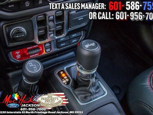 Used 2025 Jeep Wrangler Unlimited Rubicon w/ XTREMEE 35" Tire Package image 23