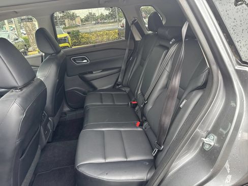 Certified 2021 Nissan Rogue SV w/ Premium Package FWD image 37