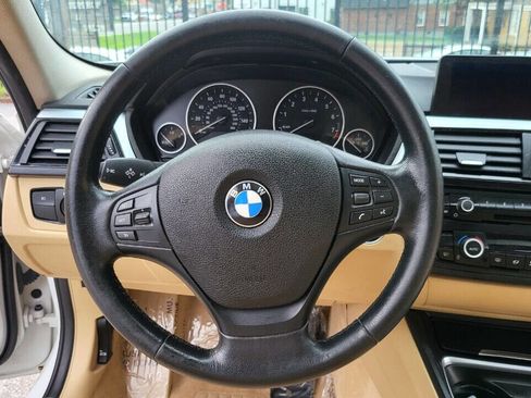 Used 2015 BMW 320i Sedan image 24