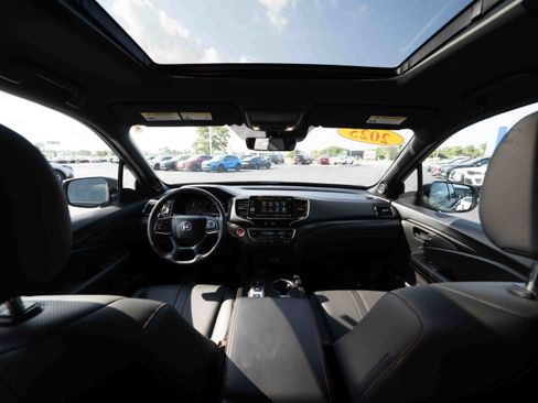 Used 2025 Honda Ridgeline TrailSport image 19