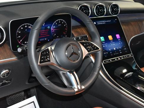 Certified 2026 Mercedes-Benz GLC 300 4MATIC image 2