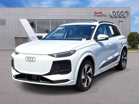Certified 2025 Audi Q6 e-tron Premium Plus w/ Premium Plus AWD/4WD image 1