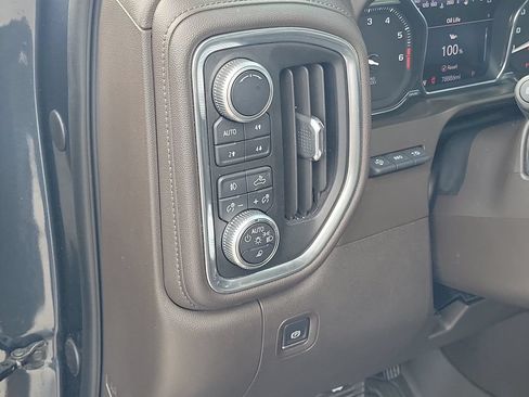Used 2019 GMC Sierra 1500 Denali w/ Denali Ultimate Package AWD/4WD image 23