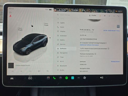 Used 2025 Tesla Model Y Long Range RWD image 2
