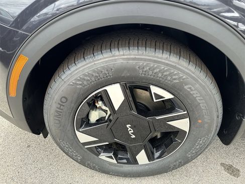 New 2026 Kia Sportage LX image 16