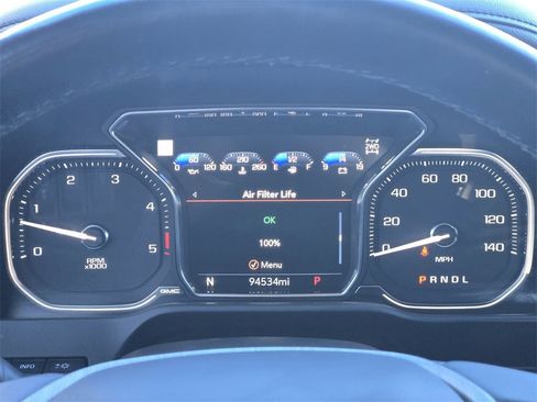 Used 2021 GMC Sierra 2500 Denali w/ Denali Black Diamond Edition image 10