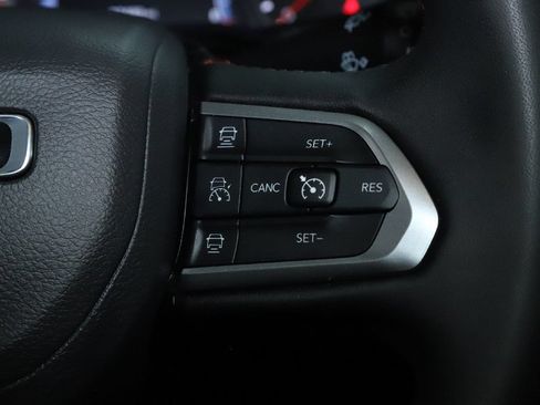 Used 2025 Jeep Compass Trailhawk AWD/4WD image 22