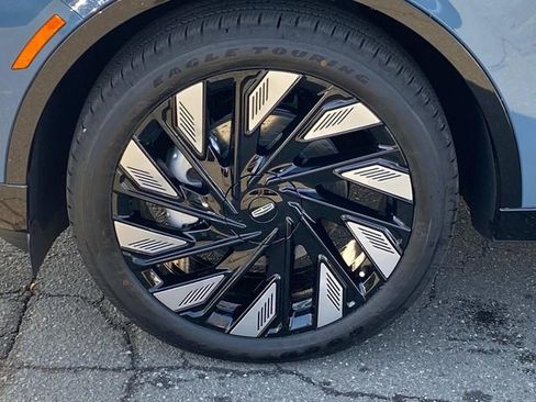 New 2026 Lincoln Nautilus Reserve w/ Jet Appearance Package image 5