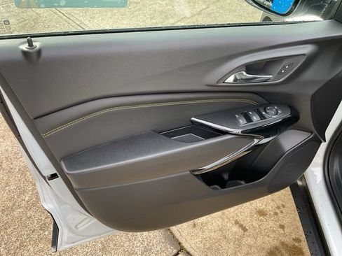 New 2026 Chevrolet Trax LT w/ Driver Confidence Package image 22