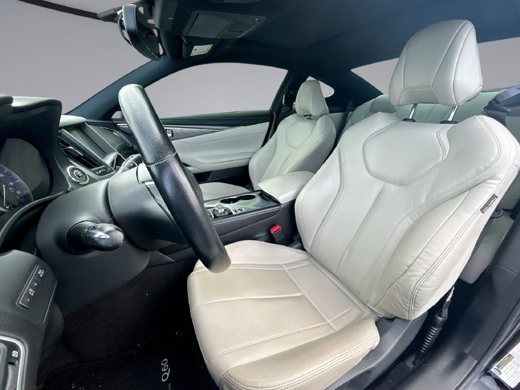 Used 2017 INFINITI Q60 3.0t w/ Cargo Package RWD image 18