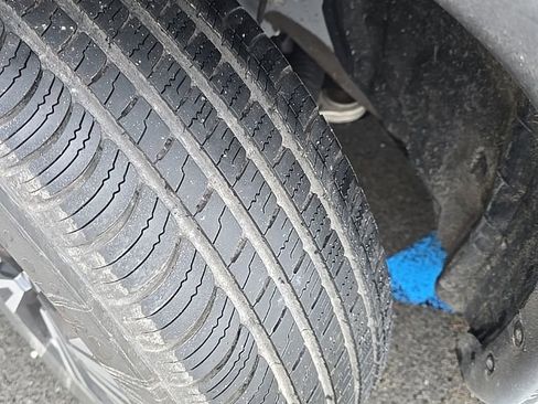 Used 2023 Nissan Rogue SV image 7