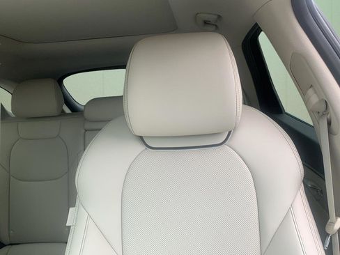 Certified 2026 Genesis GV70 2.5T Select image 46