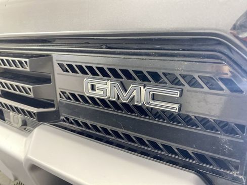 Certified 2025 GMC Hummer EV 2X image 33