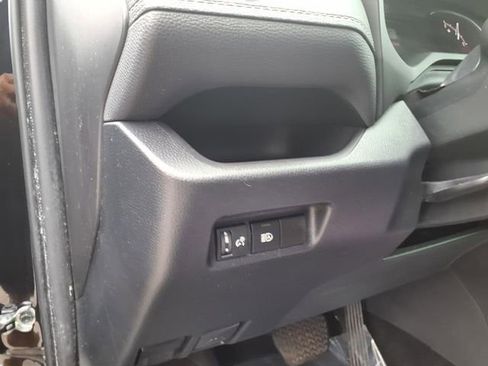 Used 2023 Toyota RAV4 XLE image 19