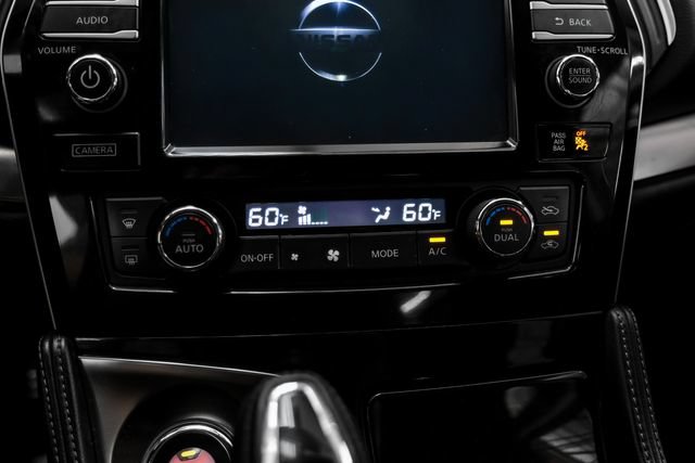 Used 2018 Nissan Maxima SR w/ Midnight Edition FWD image 26