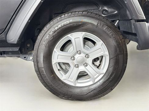 Used 2022 Jeep Wrangler Unlimited Sport AWD/4WD image 30