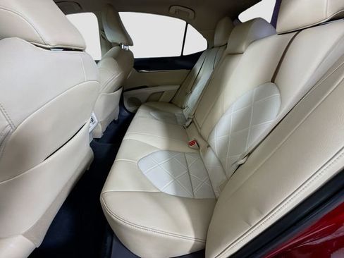 Certified 2018 Toyota Camry XLE w/ Audio Package image 24