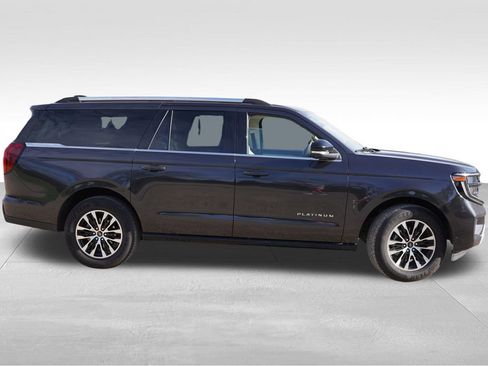 Certified 2025 Ford Expedition Max Platinum AWD/4WD image 3